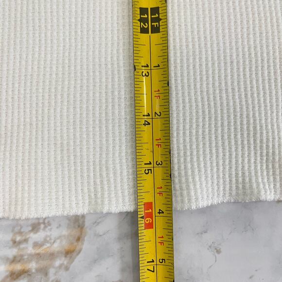 Aritzia TNA Boxy Oversized Waffle Knit Crop Thermal Top Hooded White Size XS - Picture 15 of 15